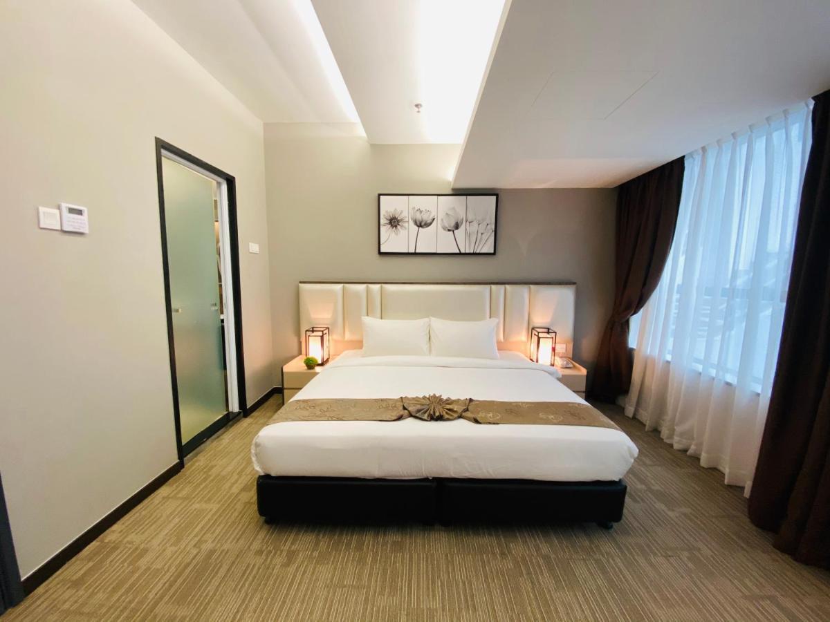 Glex Hotel Signature Johor Bahru Buitenkant foto