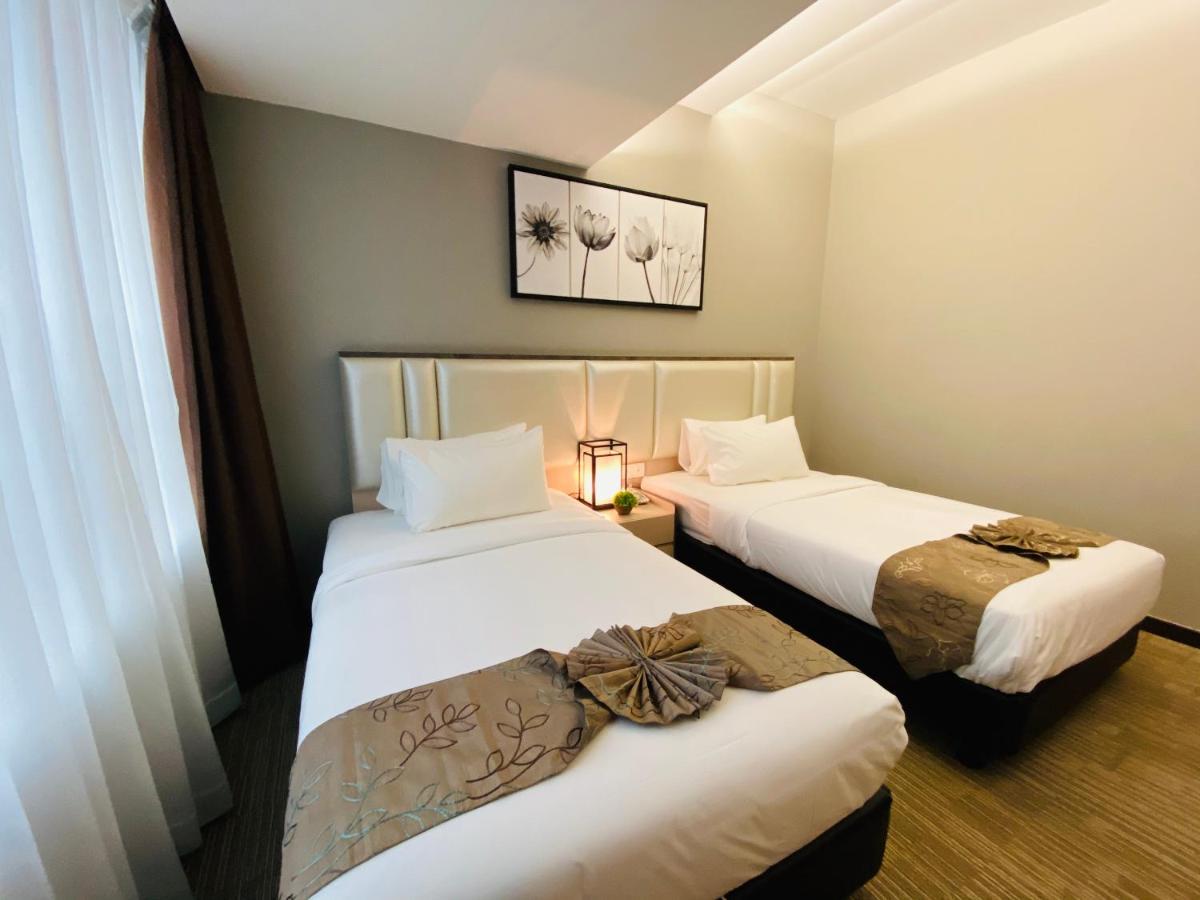Glex Hotel Signature Johor Bahru Buitenkant foto