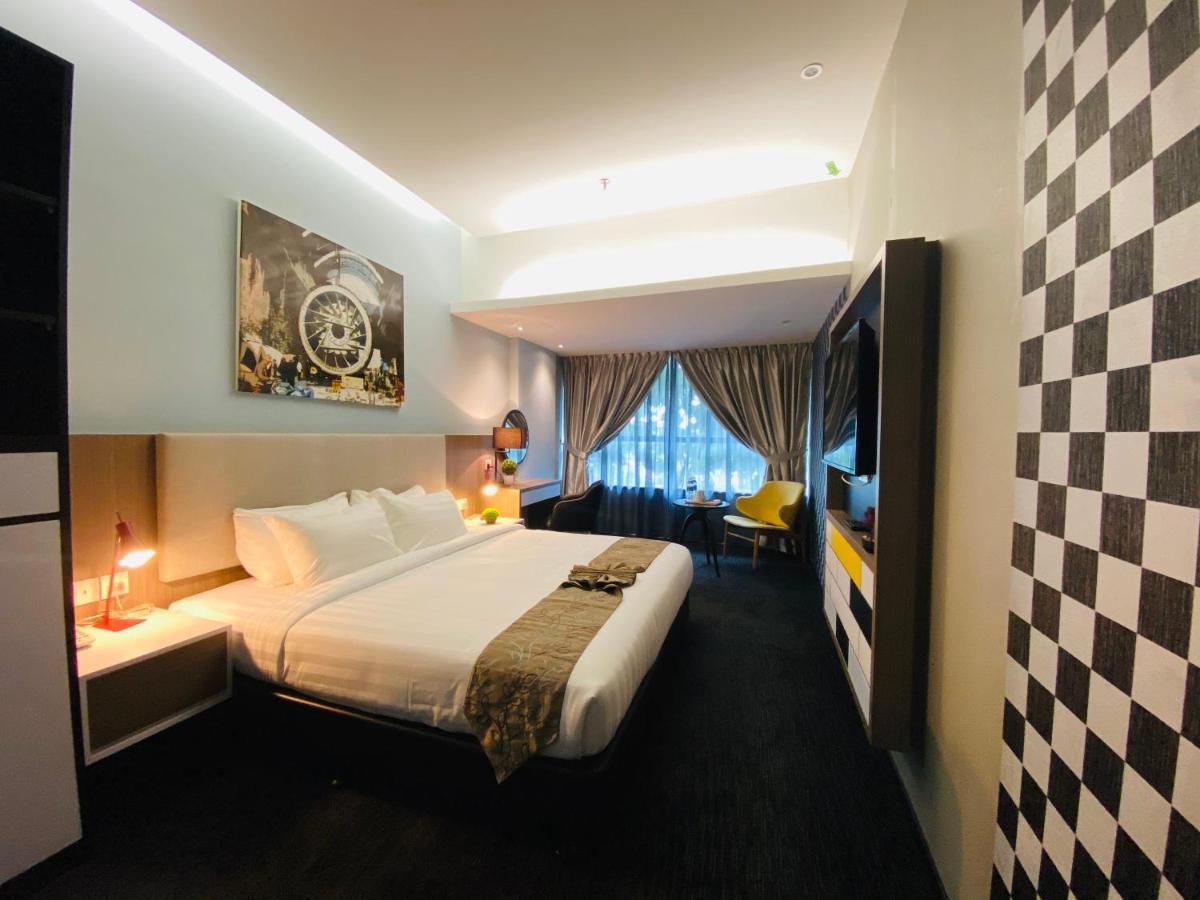 Glex Hotel Signature Johor Bahru Buitenkant foto
