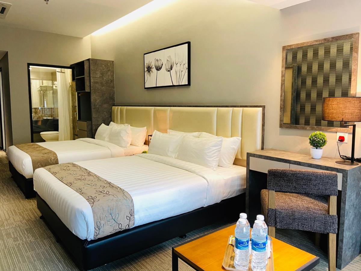 Glex Hotel Signature Johor Bahru Buitenkant foto