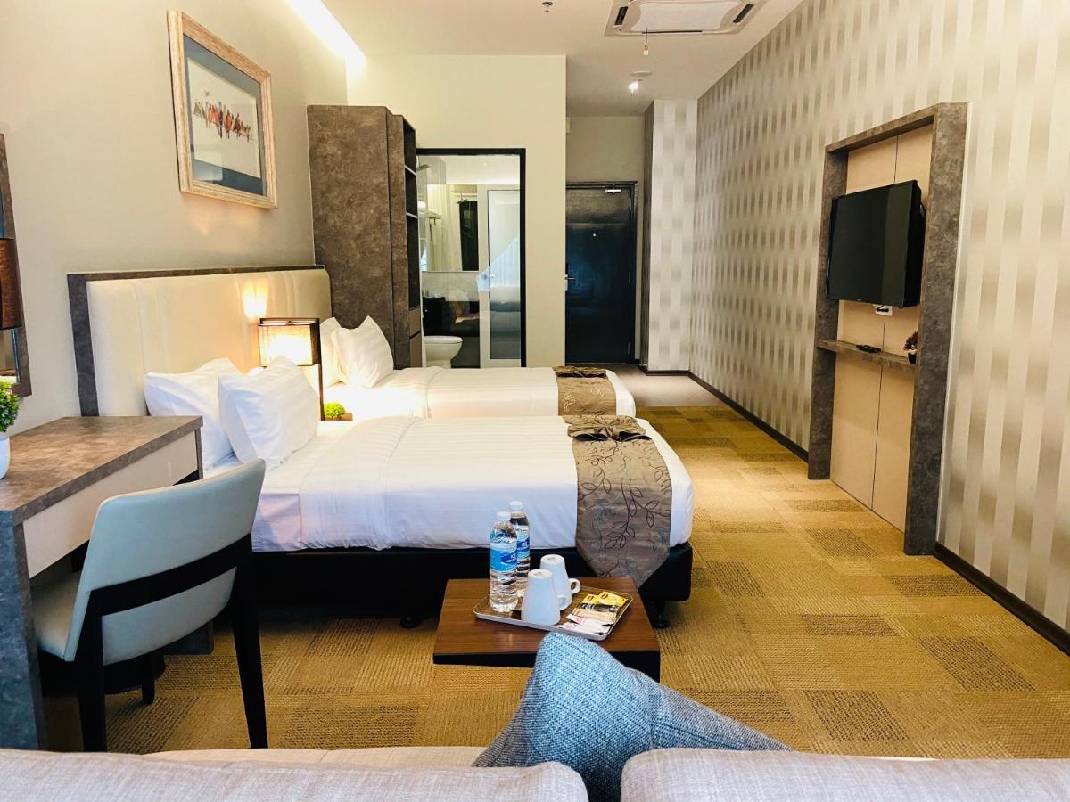 Glex Hotel Signature Johor Bahru Buitenkant foto