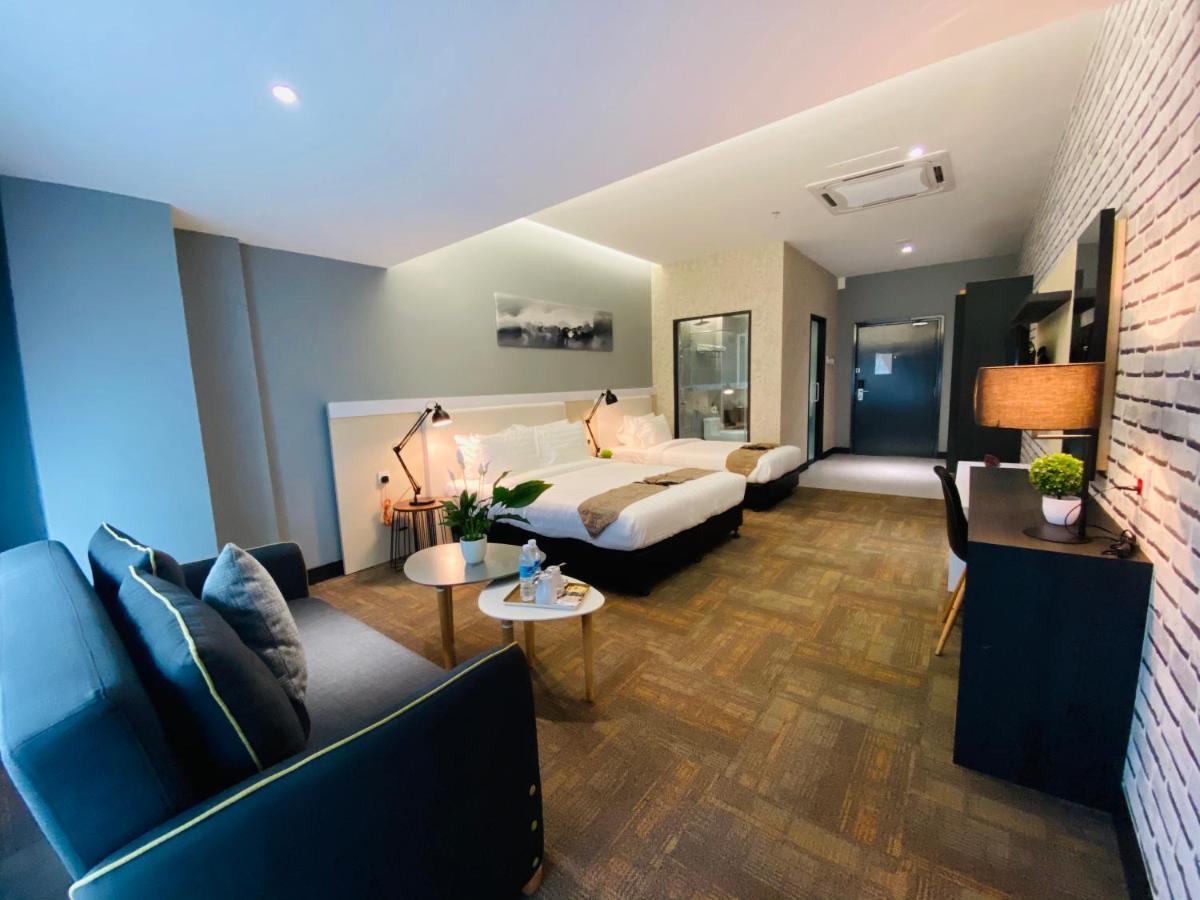 Glex Hotel Signature Johor Bahru Buitenkant foto