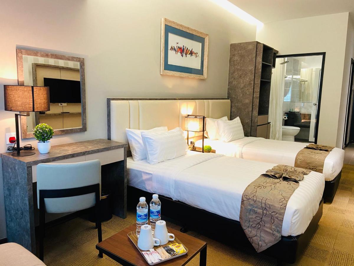 Glex Hotel Signature Johor Bahru Buitenkant foto