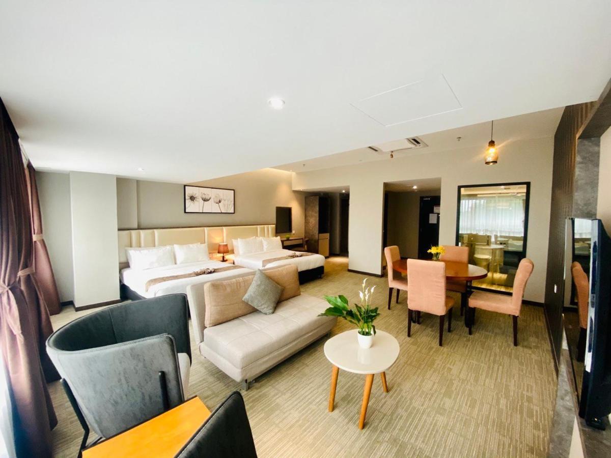 Glex Hotel Signature Johor Bahru Buitenkant foto