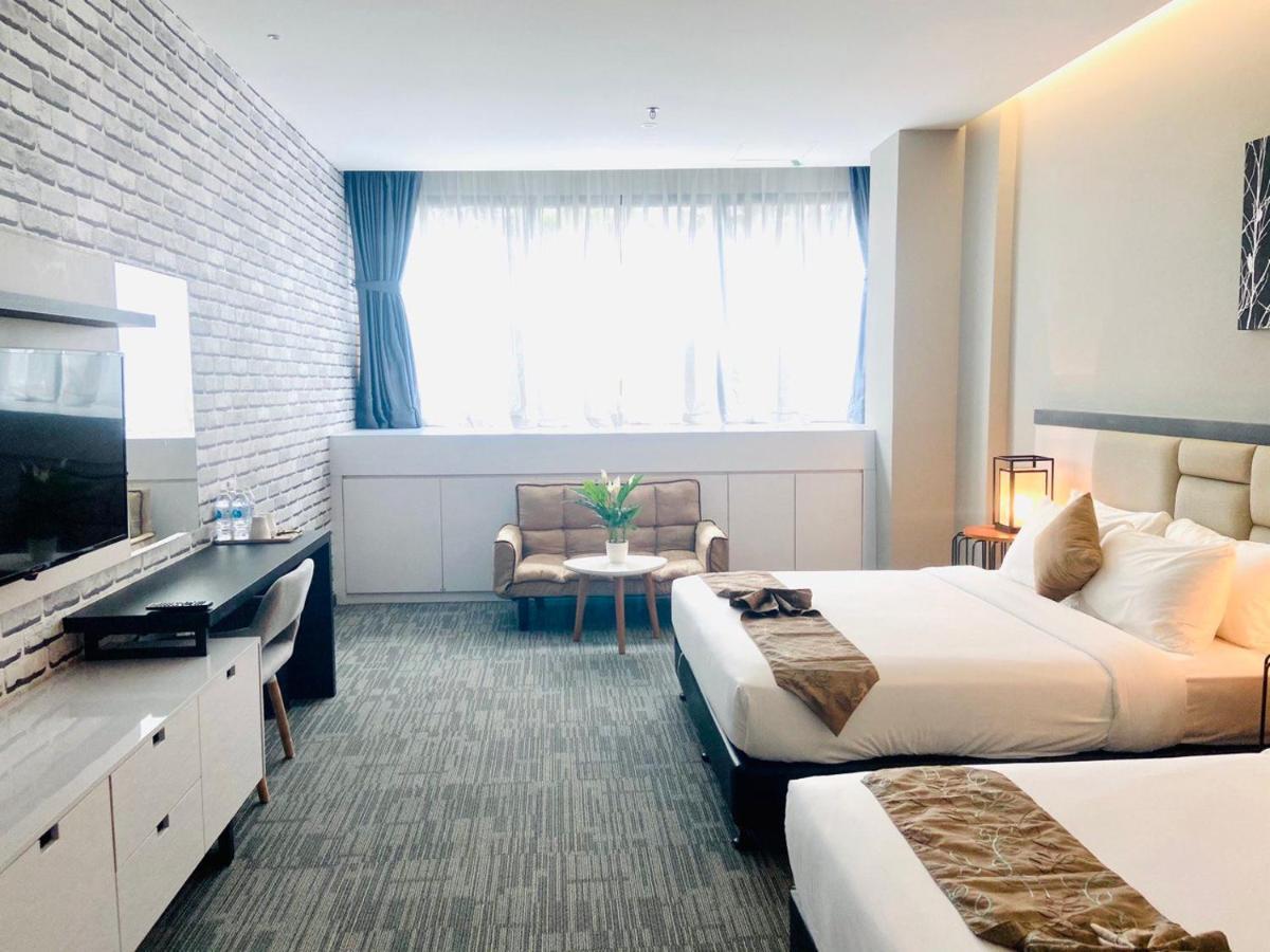 Glex Hotel Signature Johor Bahru Buitenkant foto